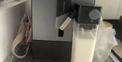 cecotec cafetera superautomática compacta con vaporizador cremmaet steam latte art